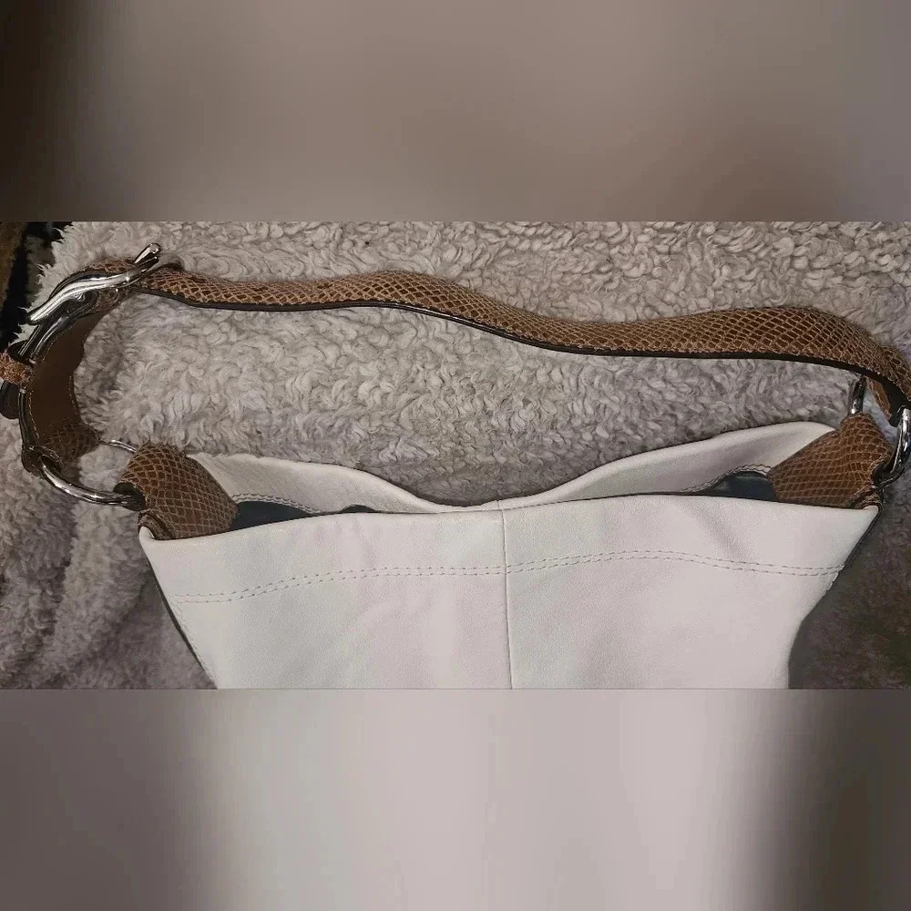 Coach Cream and Brown Hobo Bag - Picture 2 of 16